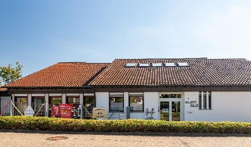 Blick auf die Nordfassade des alten Kindergartengebäudes