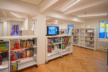 Räumlichkeiten der Stadtbücherei Künzelsau.