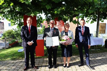 Landrat Neth, Gerhard Rudolph mit Frau, Bürgermeister Neumann